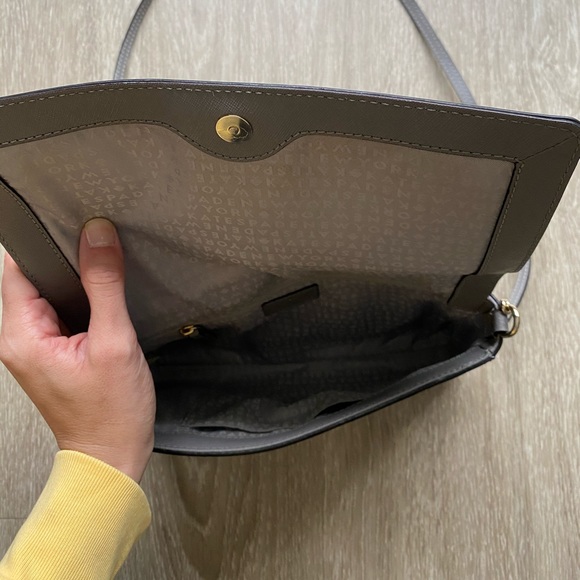 Grey Kate Spade ♠️ cross body! Good as new! - Picture 2 of 2